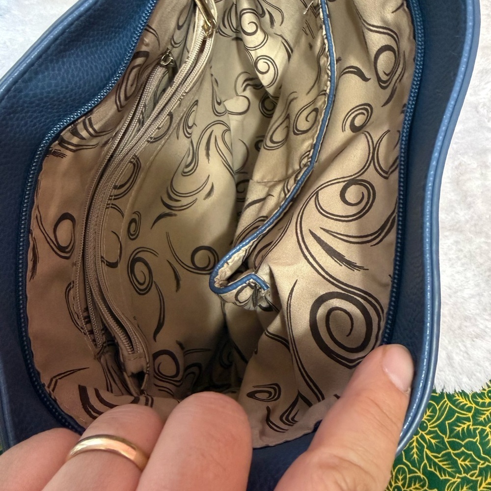 Blush Navy Blue Shoulder Bag - Picture 5 of 7